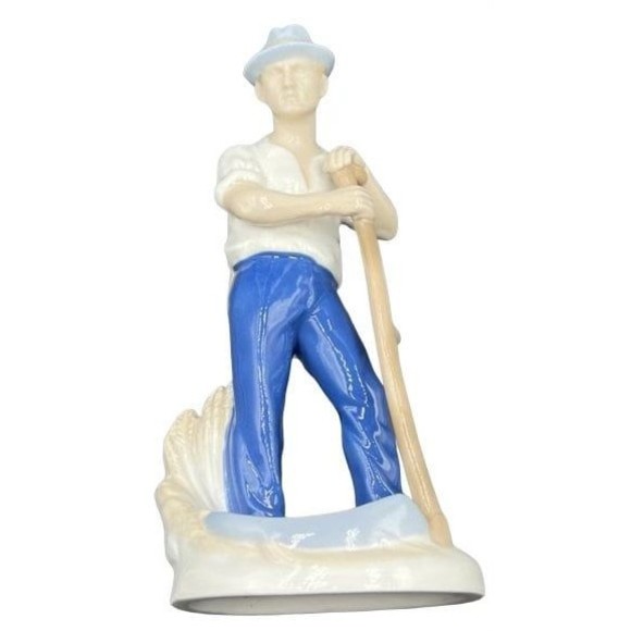 Grafenthal Carl Schneiders East Germany rare porcelain figurine. # 21862 - Picture 1 of 7